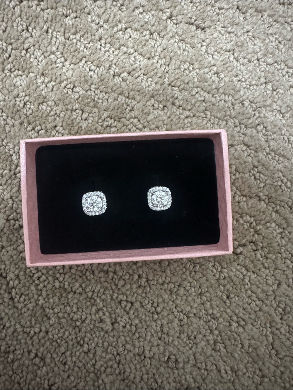 1 ct moisanite earrings never worn